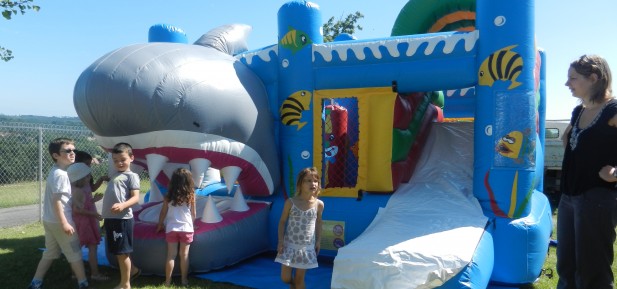 Location de jeux gonflables, anniversaire, aire de jeux